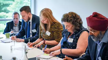 M2M02 Supportfinderothernetworks